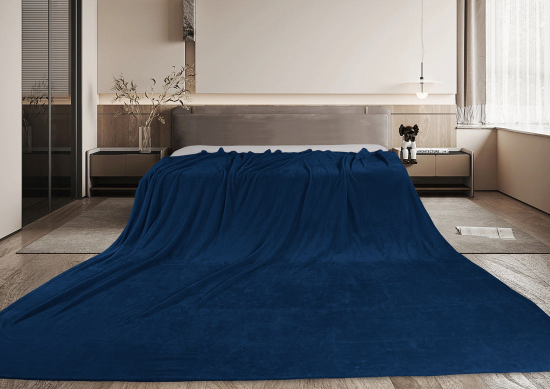 Ramesses Luxury Oversized Family Blanket
