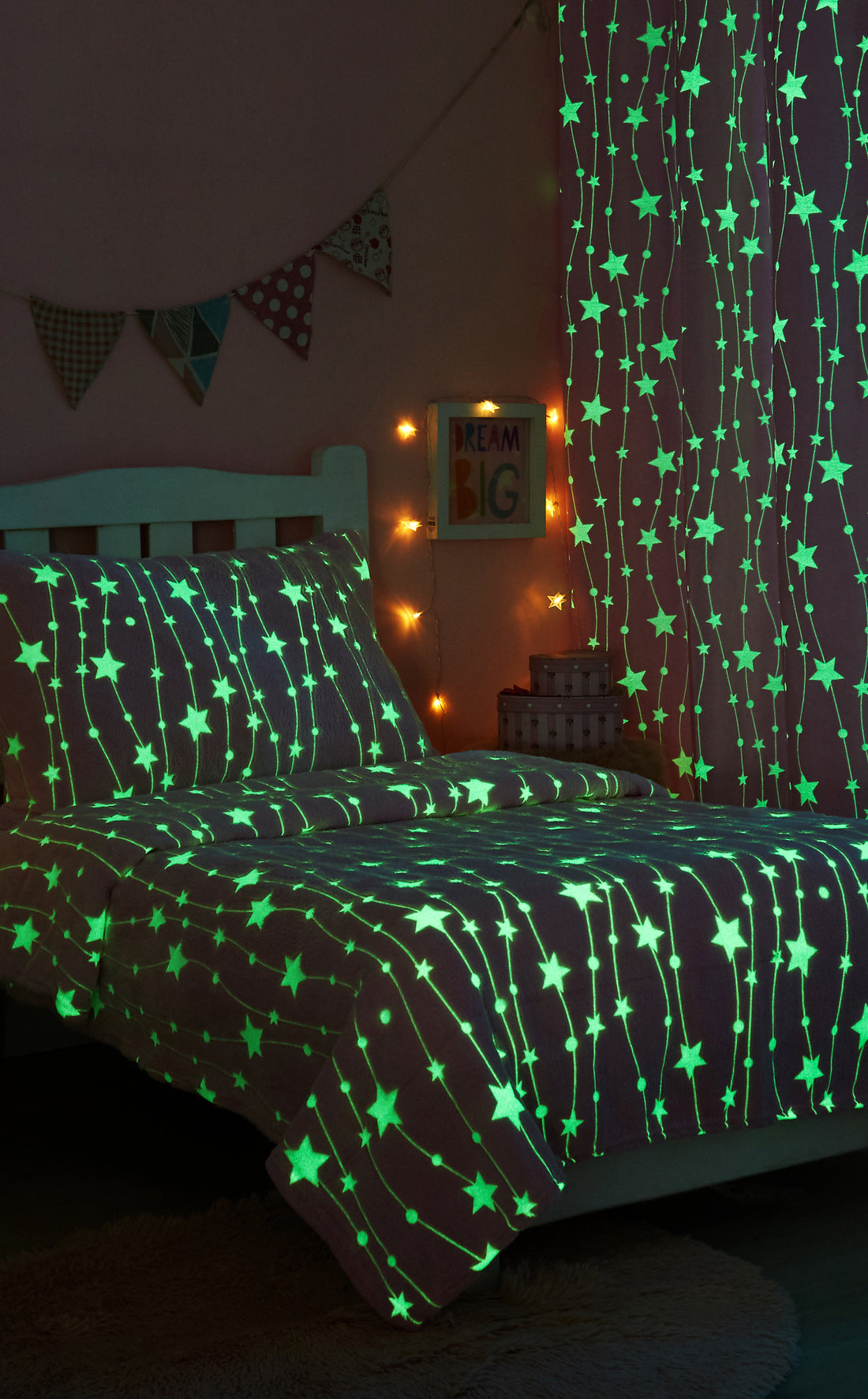 Ramesses 3 Pcs Kids Glow In The Dark Bedroom SET/Star Blanket - Ander Home