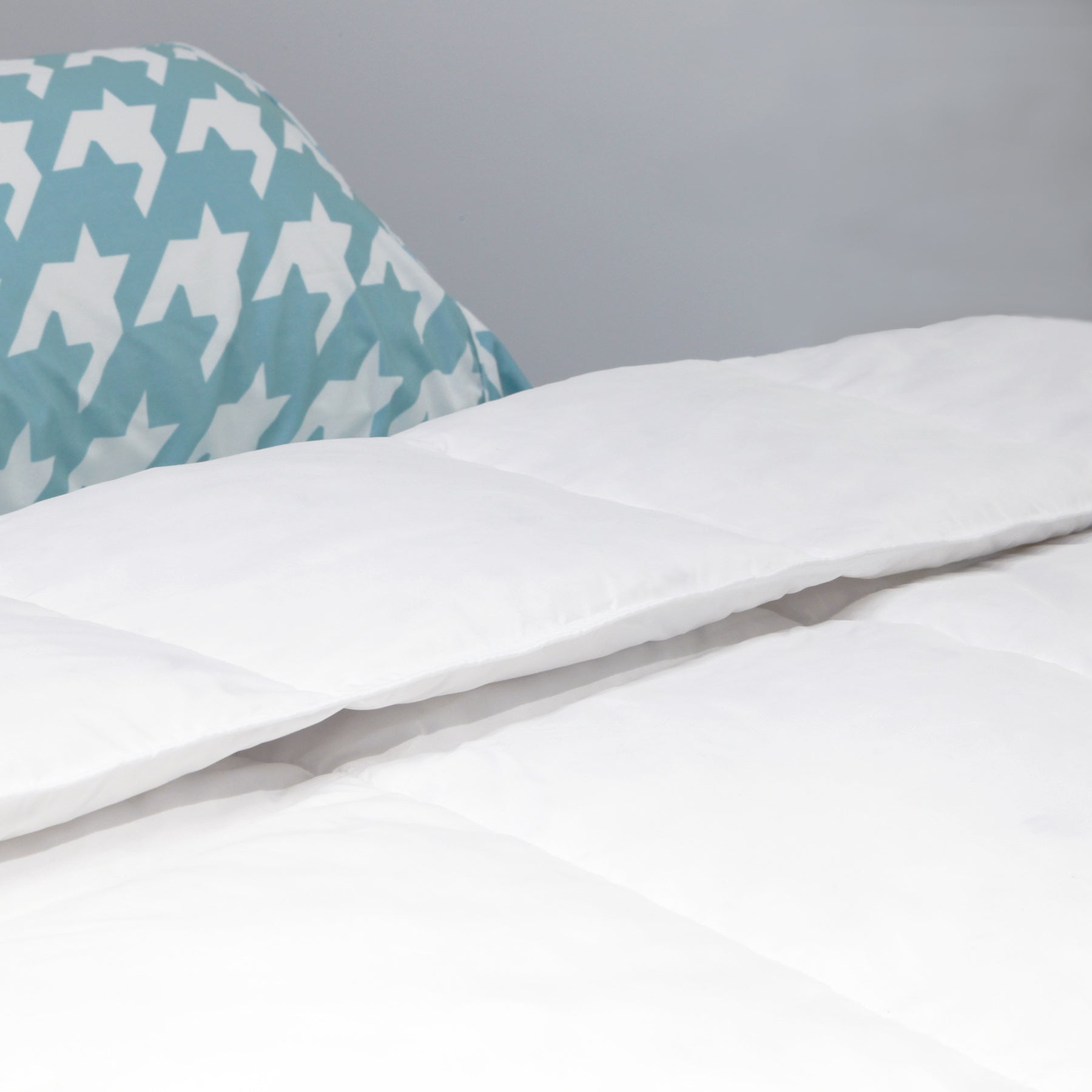 Ramesses All Season Goose Feather Down Duvet/Lightweight and Breathable - Ander Home